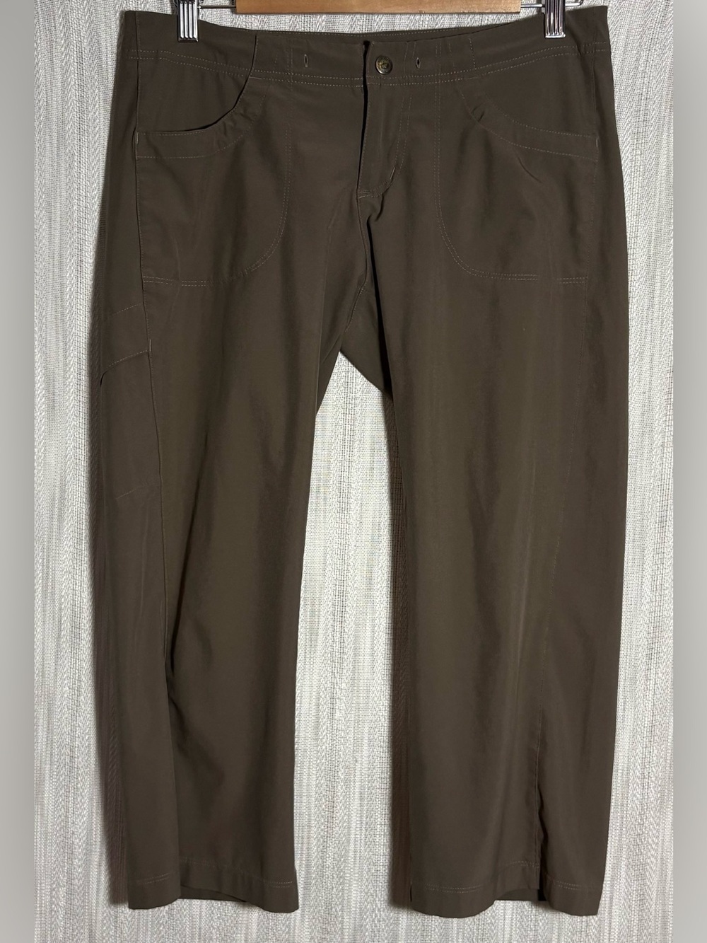 Patagonia Women's brown Capris